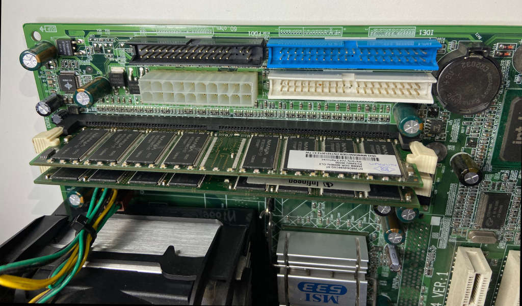 Intel Pentium 4 CPU + Motherboard + 768 MB RAM Combo