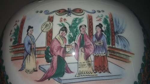 AMAZING LARGE CHINESE PORCELAIN FAMILLE VASE - SIGNED!!