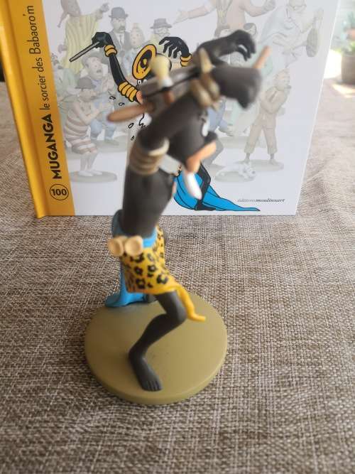 Tintin in the Congo - Muganga figurine