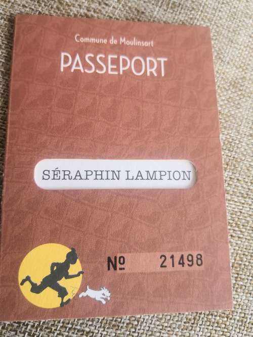 Tintin - The Red Sea Sharks - Seraphin Lampion Figurine