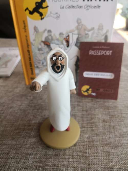 Tintin and the Crab with the Golden Claw - Omar Ben Salaad - trader and trafficker figurine