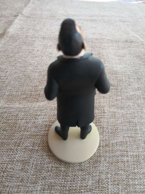 Tintin - The 7 Crystal Balls - Professor Bergamotte Hilare - from page 28