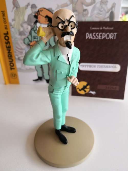 Tintin - Destination Moon - Professor Calculus - with hearing aid - from page 43