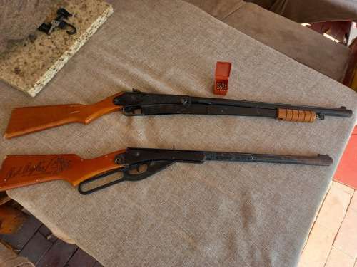 Daisy BB toy rifles