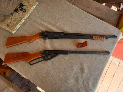 Daisy BB toy rifles
