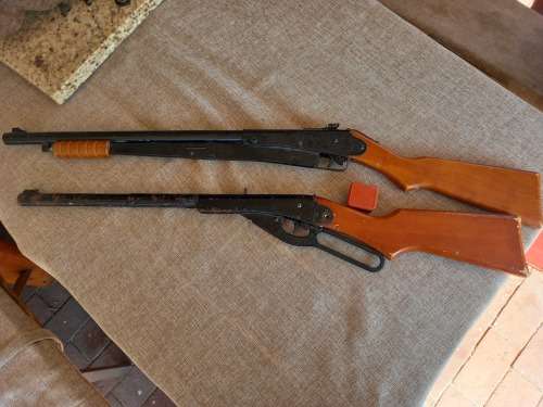 Daisy BB toy rifles
