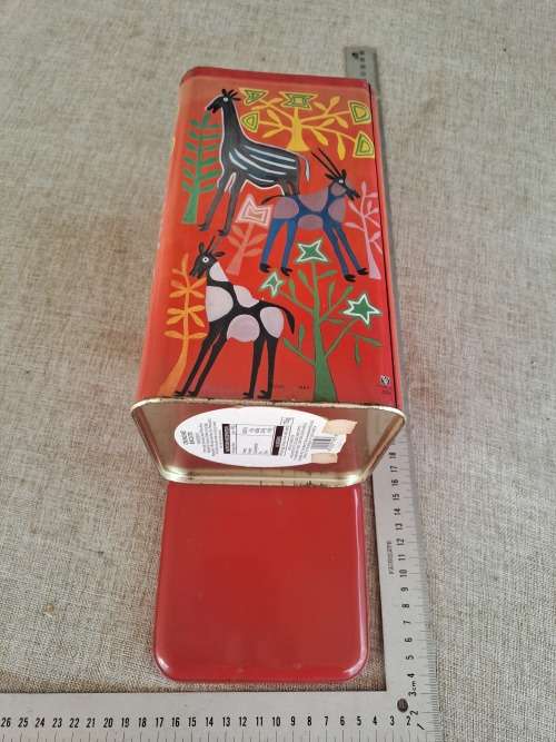 Biscuit tin - red- animals
