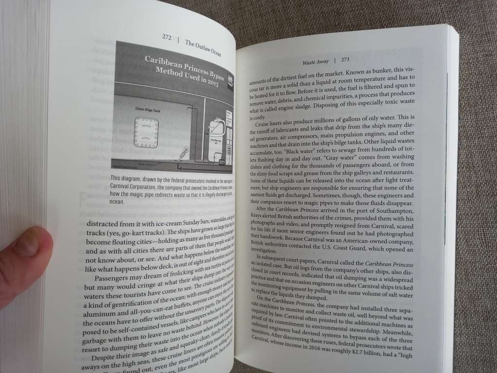 The Outlaw Ocean: Crime and Survival in the Last Untamed Frontier - ian Urbina