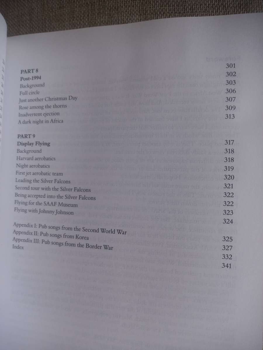 TUMULT IN THE CLOUDS - STORIES FROM THE SOUTH AFRICAN AIR FORCE, 19202010 - Dean Wingrin