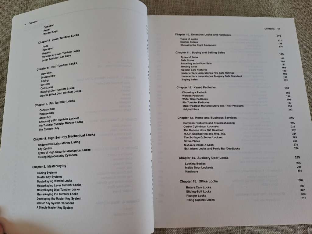 The Complete Book of Locks and Locksmithing 5th Edition - Bill Phillips