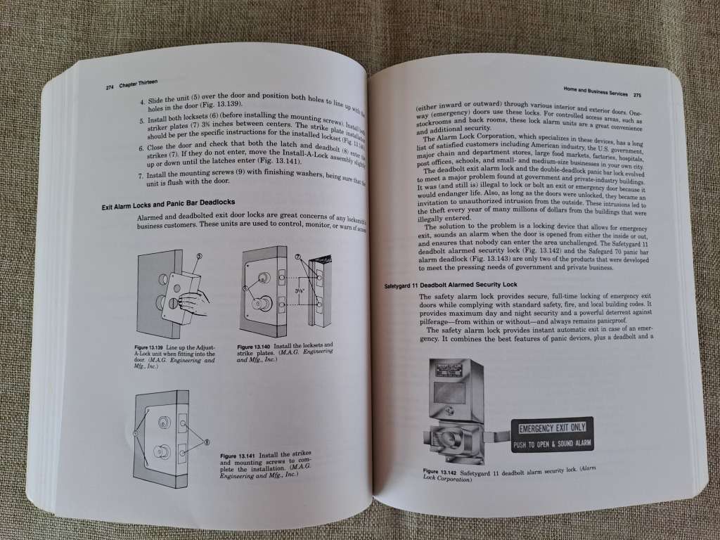 The Complete Book of Locks and Locksmithing 5th Edition - Bill Phillips