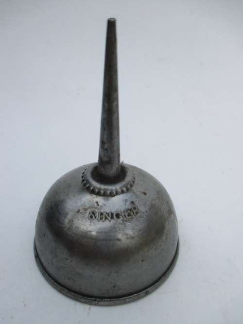 SINGER OIL TIN