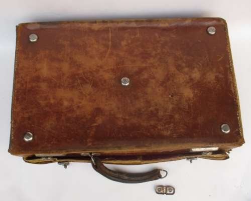 VINTAGE LEATHER BRIEFCASE/SUITECASE