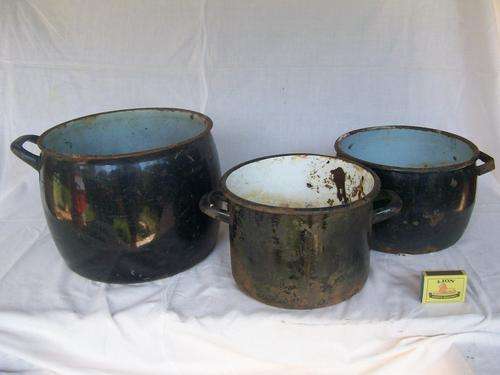 Black Enamel Pots.