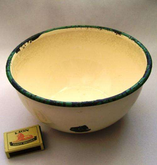 VINTAGE ENAMEL SKOTTELTJIE  (MIXING BOWL)