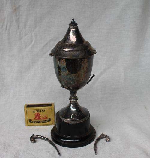 VINTAGE TROPHY DAMAGE