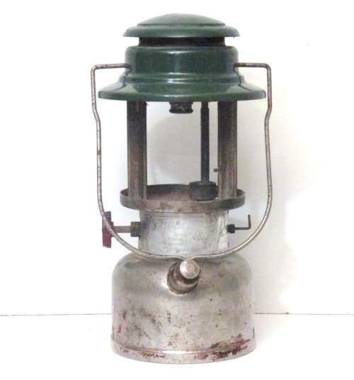 COLEMAN No.339  LANTERN MADE IN CANADA
