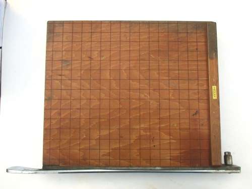 VINTAGE PAPER GUILLOTINE