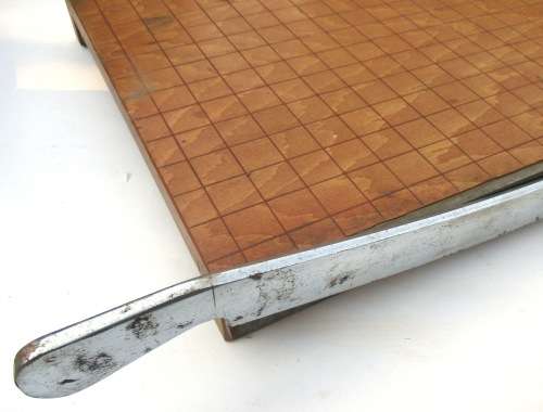 VINTAGE PAPER GUILLOTINE