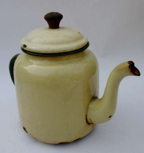VINTAGE ENAMEL TEA POT