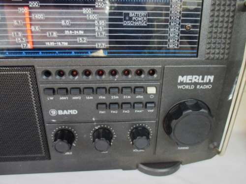 VINTAGE VEGA MERLIN WORLD RADIO