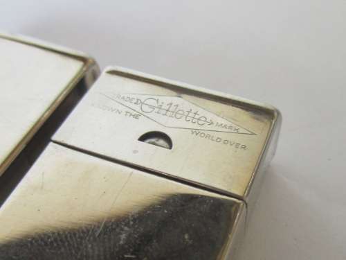 VINTAGE GILLETTE SAFETY RAZOR