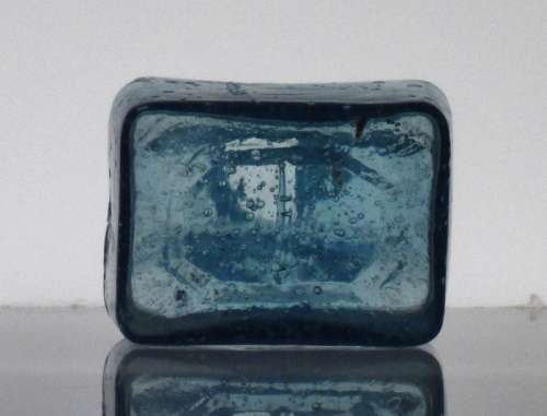 ICE BLUE BOAT INK FULL OF BUBBLES