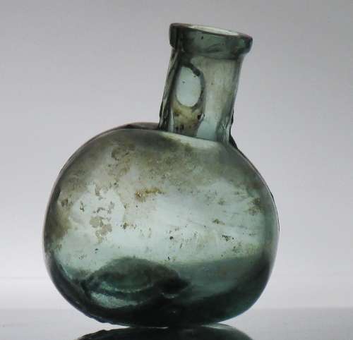 ANTIQUE SMALL PONTIL BOTTLE