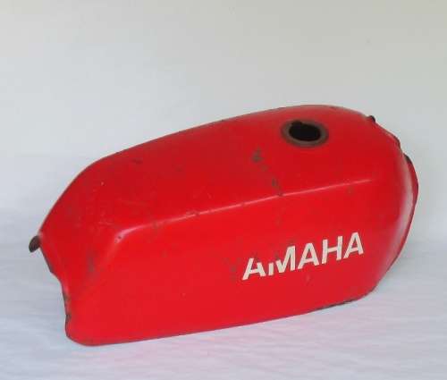 VINTAGE YAMAHA MOTOR CYCLE TANK