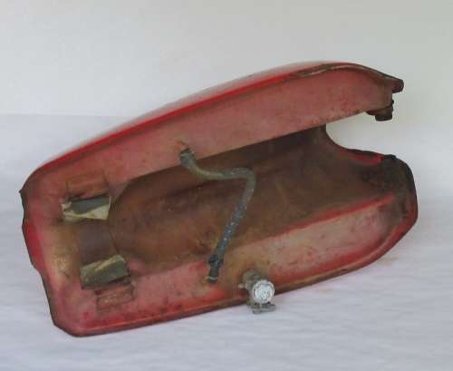 VINTAGE YAMAHA MOTOR CYCLE TANK