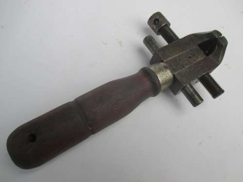 VINTAGE HAND VICE The LS STARETT Co. USA No.85