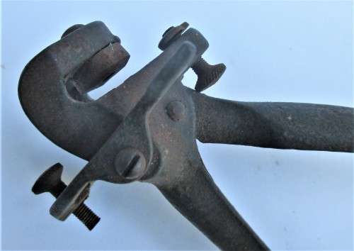 SAW SET DISTTON & SONS