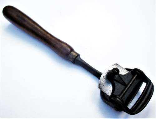 Stanley Rule and Level Co. No.70 Box Scraper