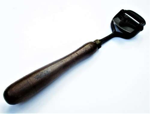 Stanley Rule and Level Co. No.70 Box Scraper