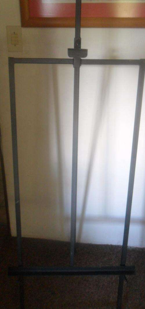 Painting display stands