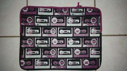 Retro 15" Laptop Sleeve **Brand New**