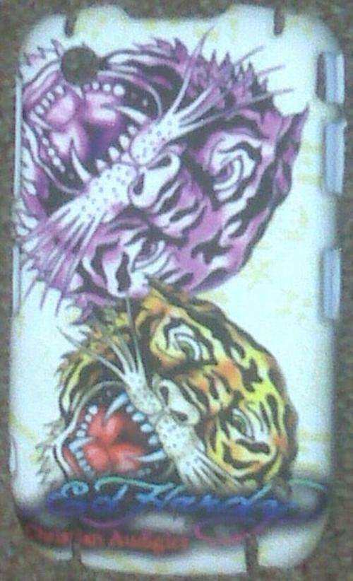 8520 ED HARDY DESIGN SNAP ON COVERS