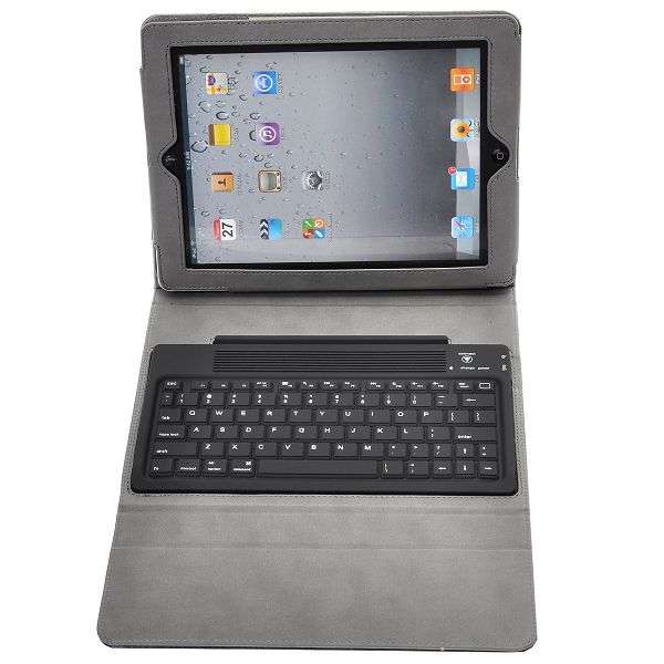 iPad 2 Leather Case with Bluetooth Keyboard