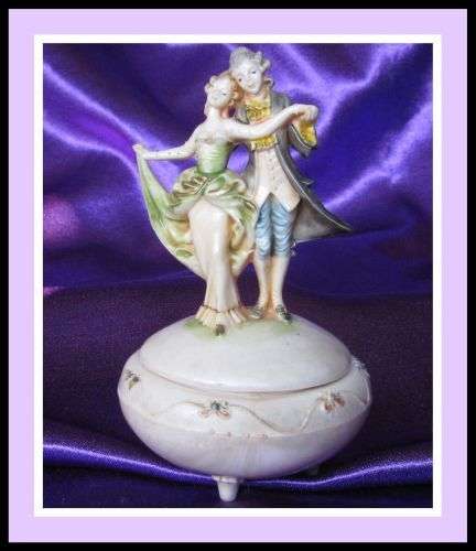 Fontanini Depose Italy 81 Dancing Couple!  Fantastic!