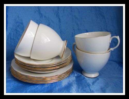 14pc: Queen Anne- Don¿t Miss Out On This Great Offer!