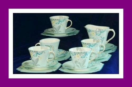 18pc Ansley Part Tea Set! Stunning!