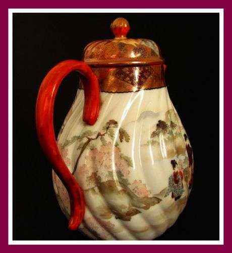 Japanese hand painted Teapot from Meiji Period! Have a Look!
