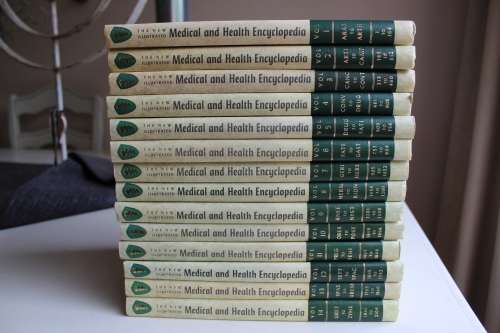 14 x New Illustrated Medical and Health Encyclopedia series