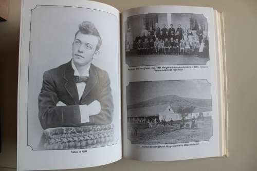 Dit is  TOTIUS - J D DU TOIT 1877-1953 - d'ASSONVILLE