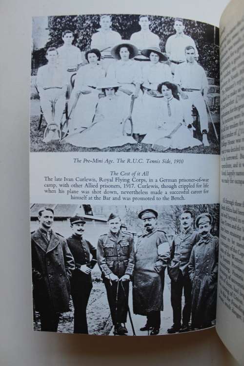 RHODES UNIVERSITY 1904-1970. -   RF Currey