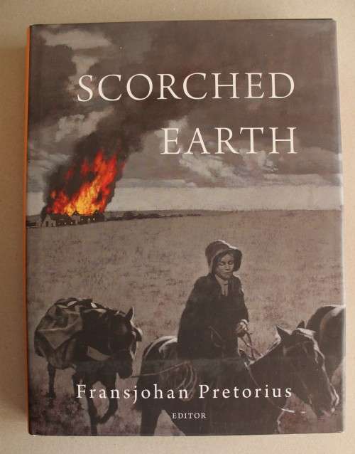 SIGNED: Scorched Earth - Pretorius, Fransjohan