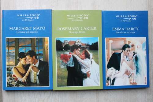 3 x Mills & Boon groot druk grootdruk hardebande soos nuut