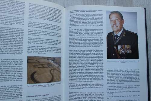 S.A. Polisie Gedenkalbum / S.A. Police Commemorative Album - 1913 - 1988