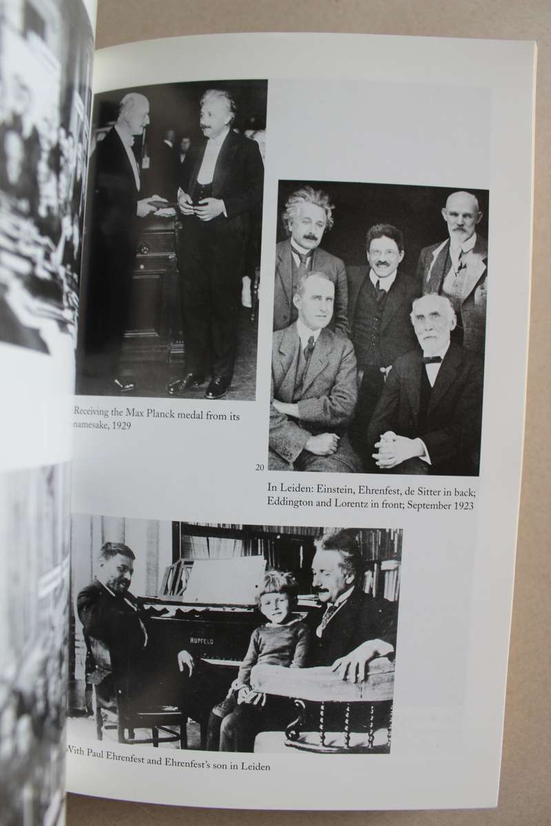 Einstein: His Life and Universe - Isaacson