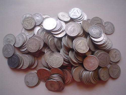 250 x 3d South Africa coins R1 no reserve for the whole lot